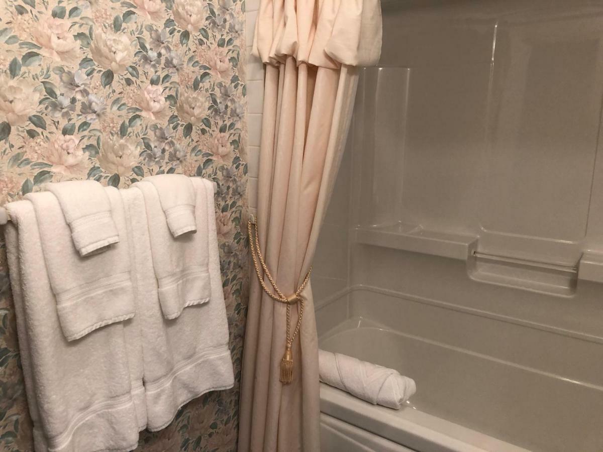 The Luckenbooth Bed & Breakfast Saint Anns Bagian luar foto